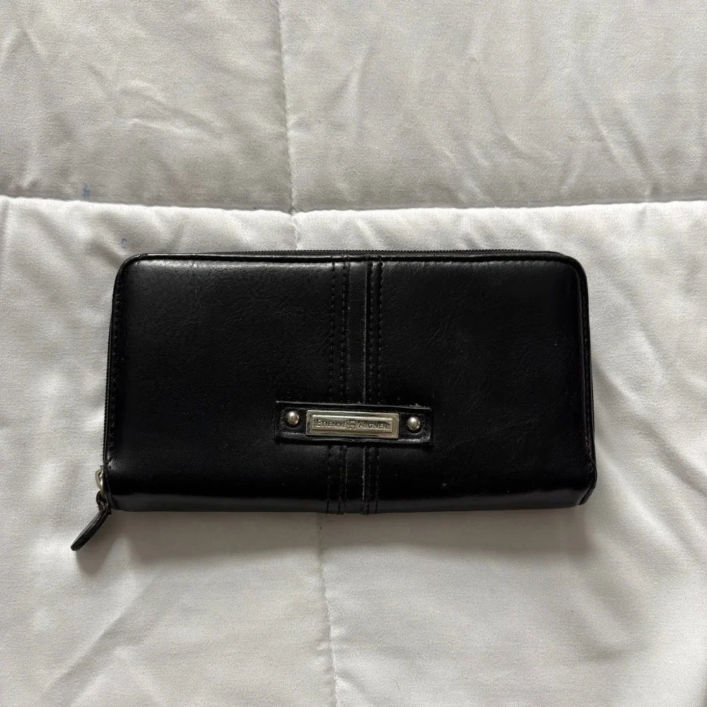 Vintage Etienne Aigner Black Zip Around Continental Wallet Stitched Leather
